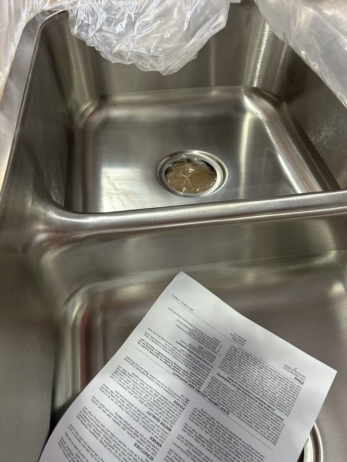 Elkay EAQDUH3118 Lustertone 32-1/2" Undermount Double Basin - Stainless Steel